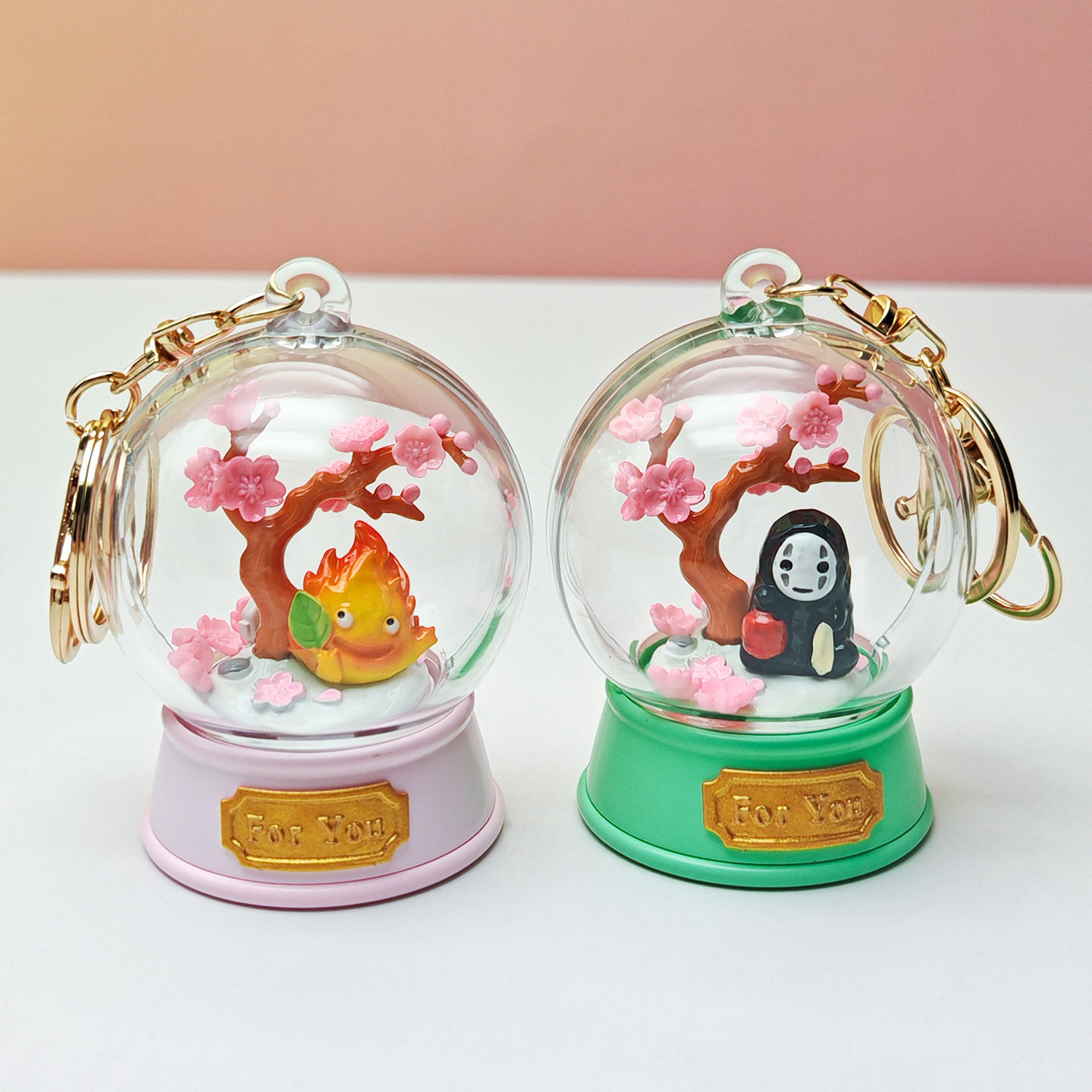 Hayao Miyazaki Keychain Cherry - đánh giá và giá Resin Art Case