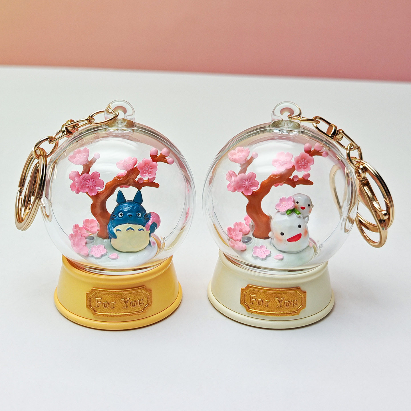 Hayao Miyazaki Keychain Cherry - đánh giá và giá Resin Art Case